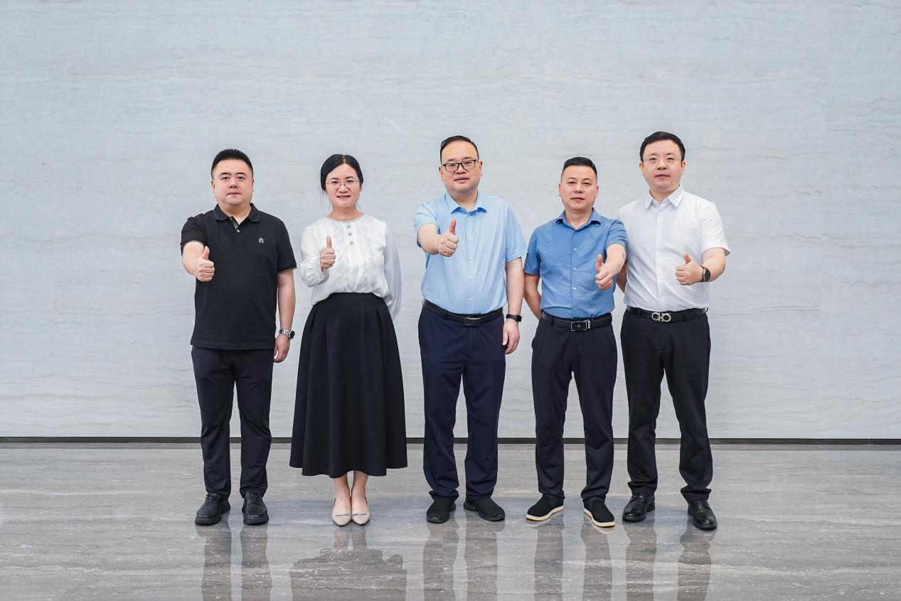 尊时凯龙·(中国区)人生就是搏!